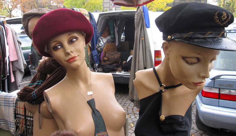 Trendsters at the Porte de Vanves Flea Market Photos by Theadora Brack