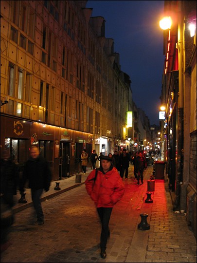 All that glitters in Bastille at twilight