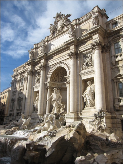 Fontana di Trevi (a.k.a., Trevi Fountain) Marcello, Come here! Hurry! 
